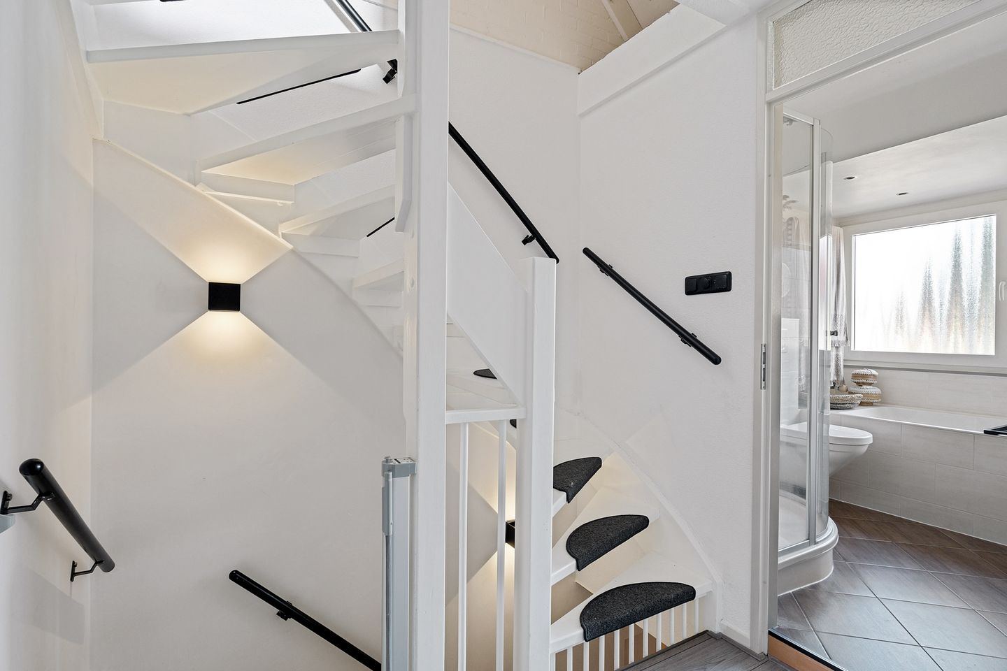 Foto 25 van Kuifmees 100