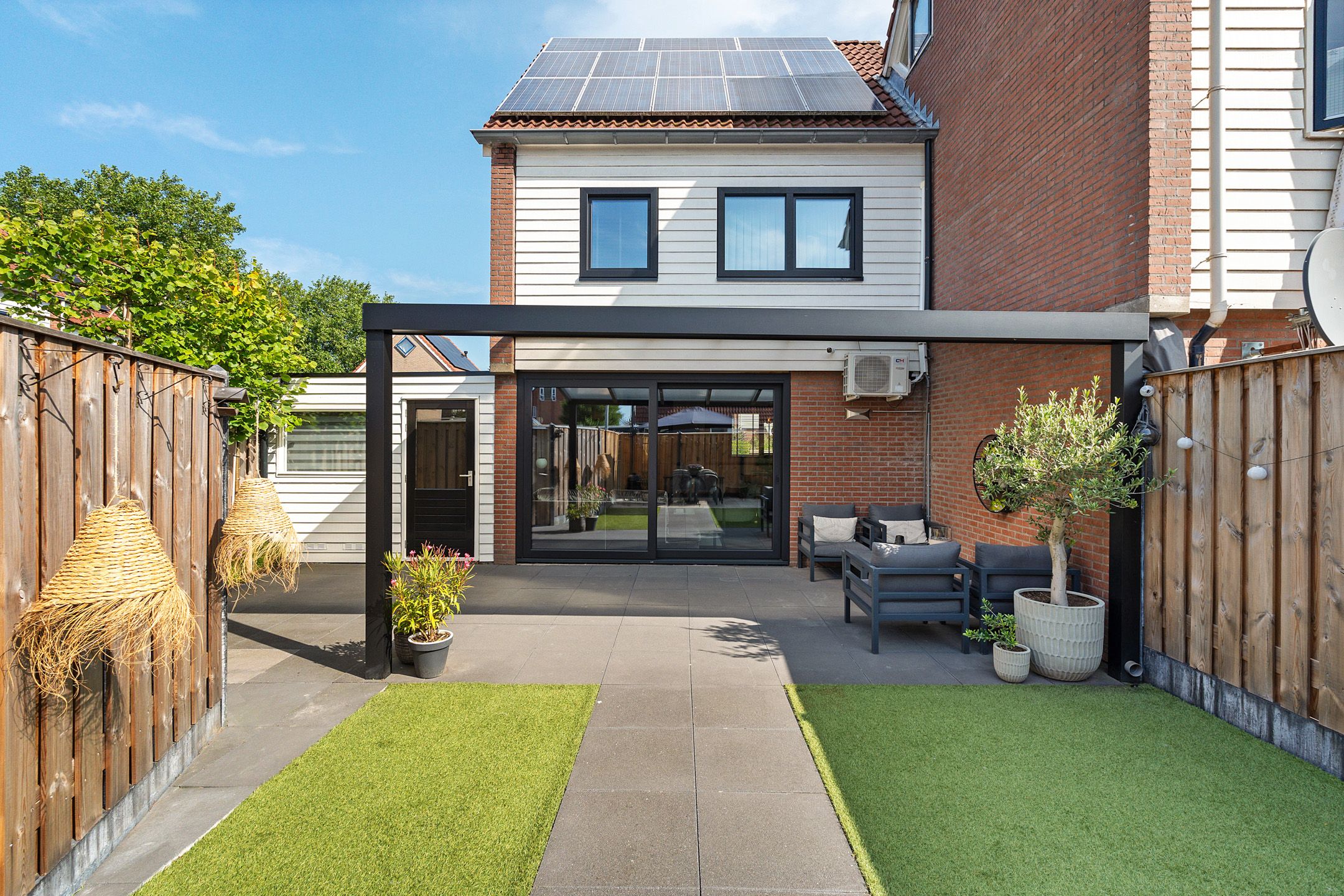 Foto 3 van Kuifmees 100