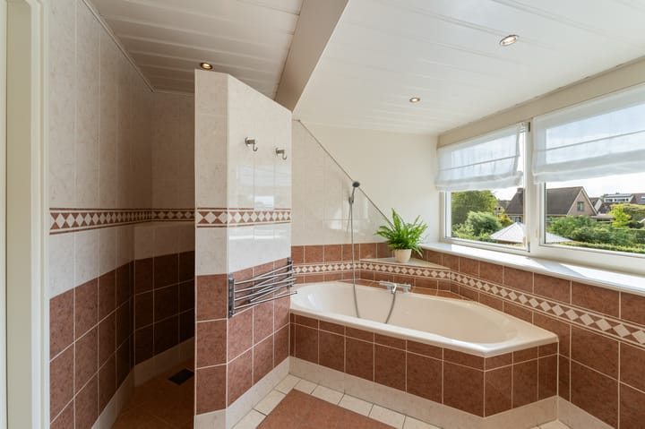 Photo 75 of Kreeft 18