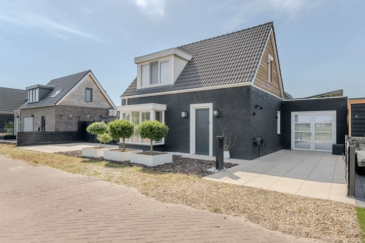 Photo 1 of Vier Heultjes 716