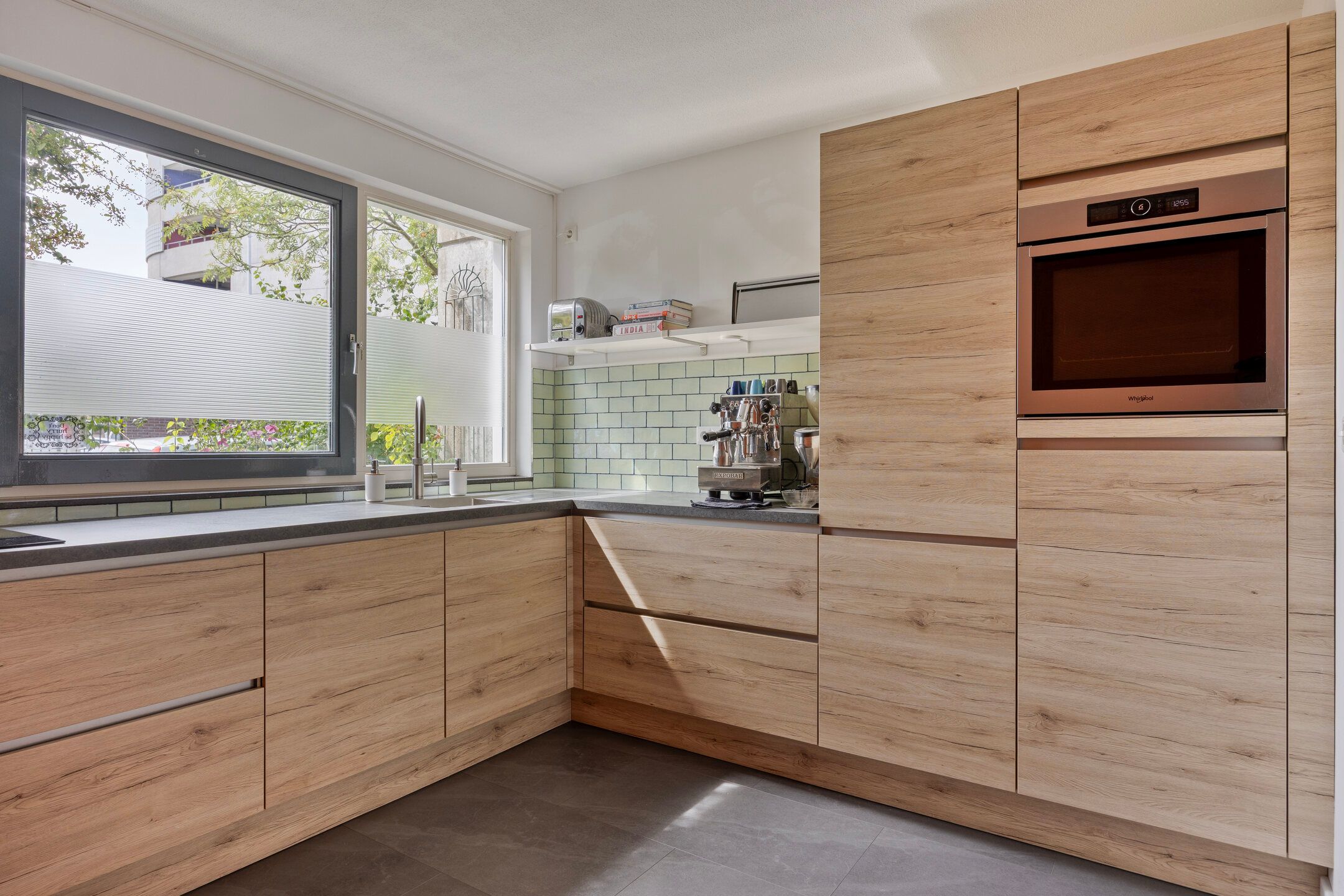 Foto 12 van Singerstraat 103