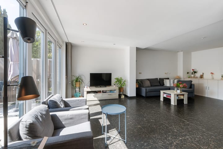 Photo 12 of Grafelijkheidsweg 66