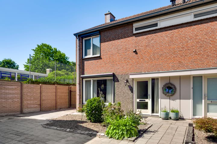 Foto 6 van Kamillestraat 9