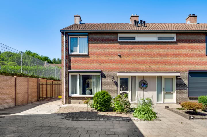 Foto 7 van Kamillestraat 9