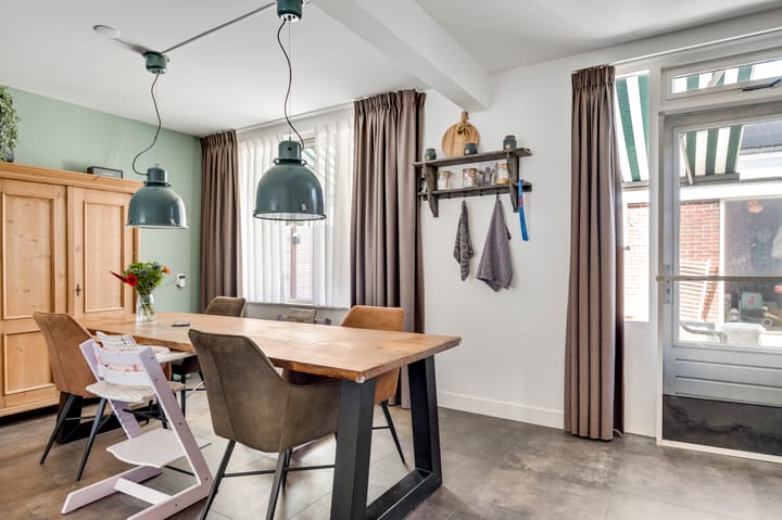 Foto 12 van Kamillestraat 9