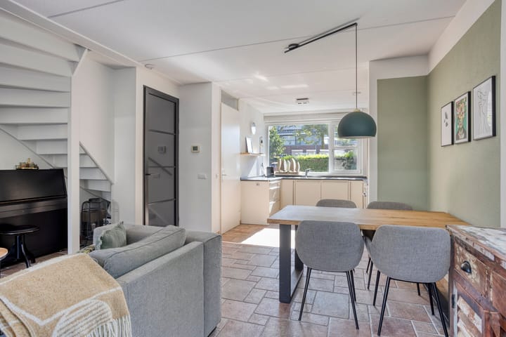 Foto 13 van Teunisbloemlaan 45