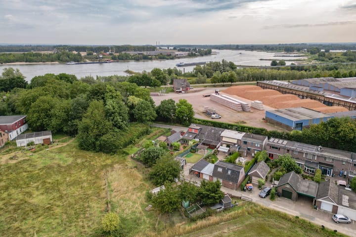 Photo 2 of Erlecomseweg 24