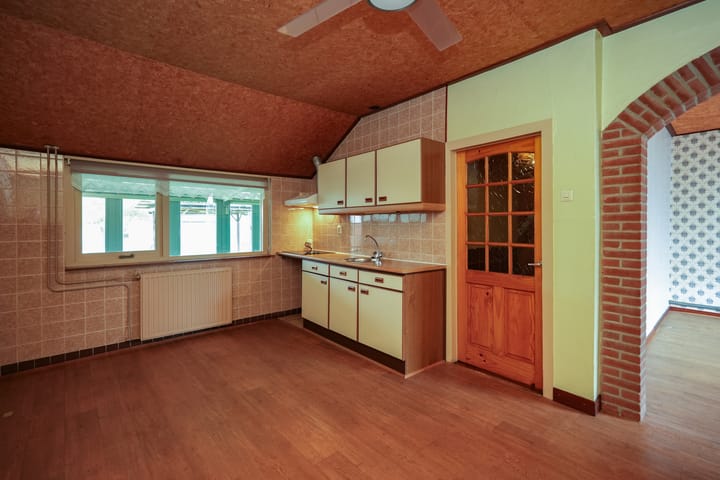 Photo 8 of Erlecomseweg 24