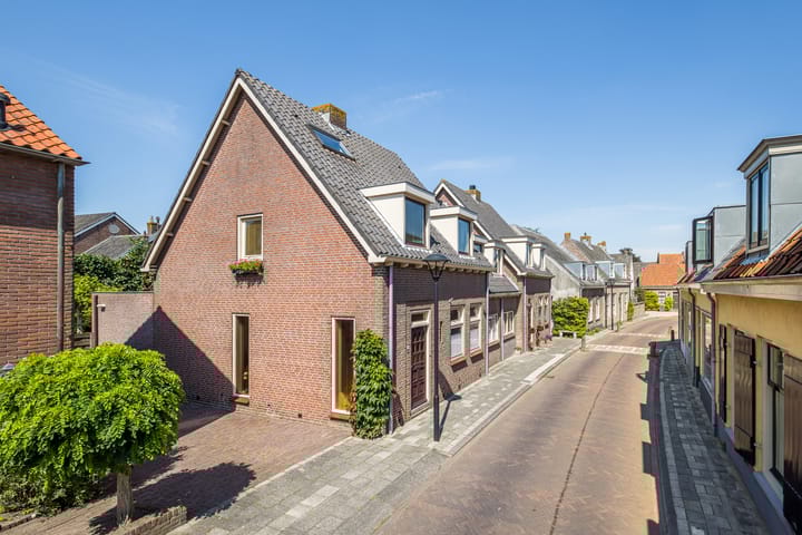 Photo 48 of Weesdijk 15