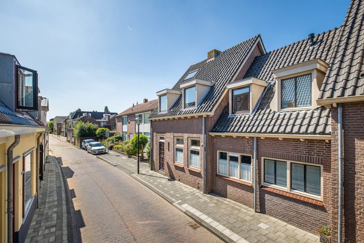 Photo 49 of Weesdijk 15