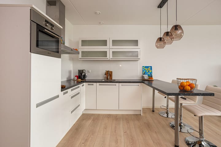 Foto 6 van Luzernevlinder 76