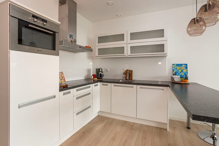 Foto 7 van Luzernevlinder 76