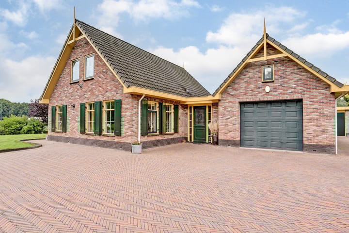 Photo 4 of Appellaan 19