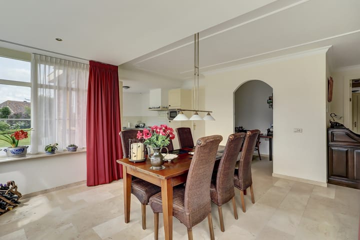 Photo 16 of Appellaan 19