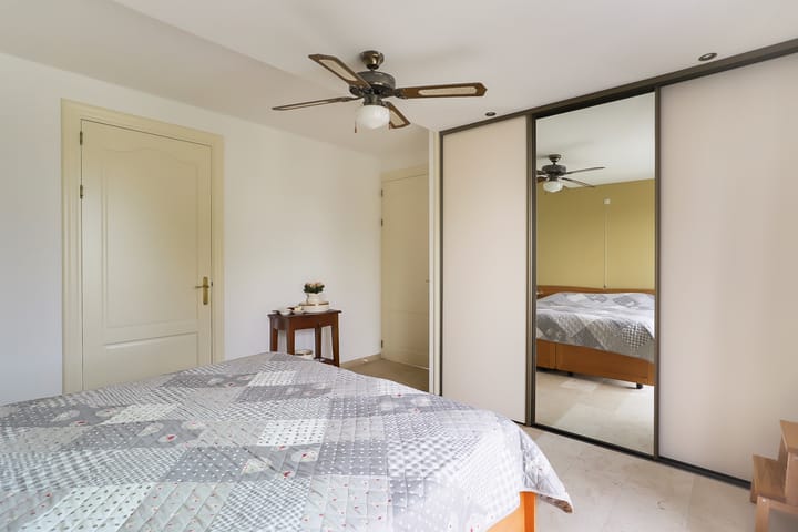 Photo 23 of Appellaan 19