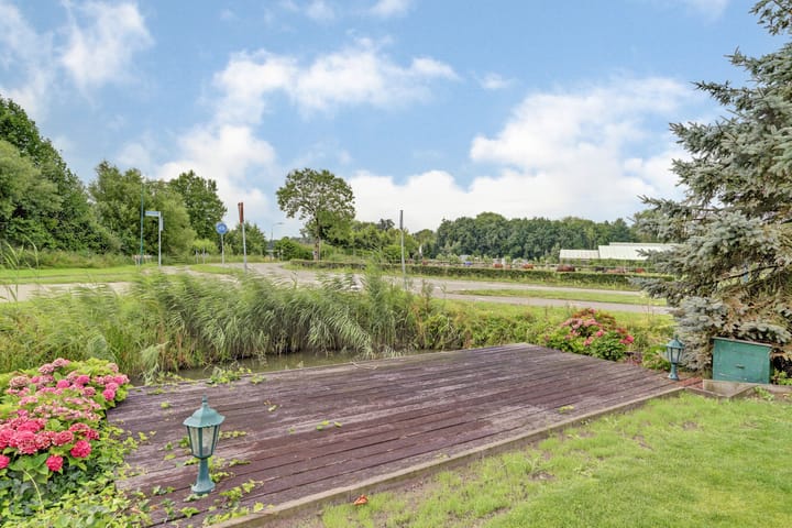 Photo 56 of Appellaan 19