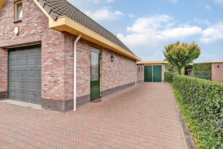 Photo 58 of Appellaan 19