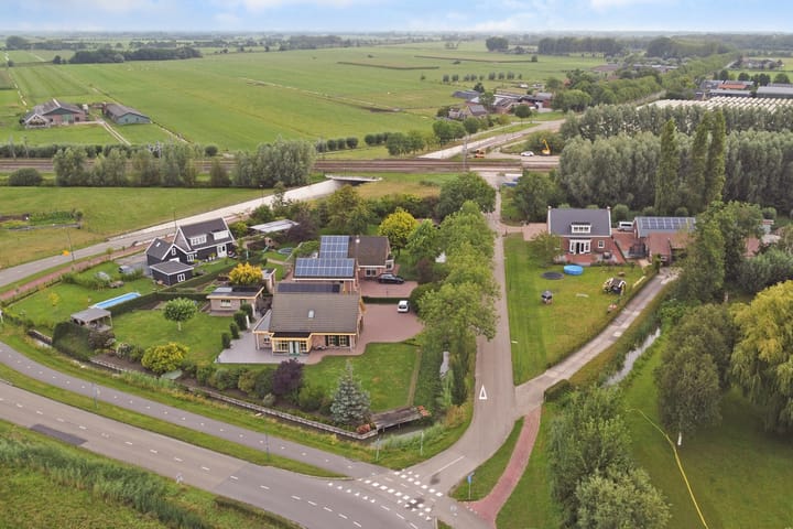 Photo 65 of Appellaan 19