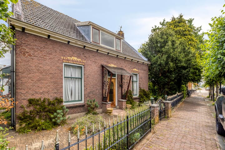 Foto 2 van Kerkweg 1