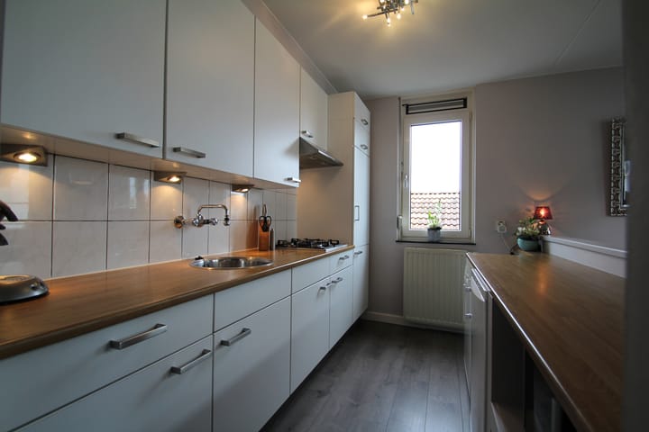 Foto 2 van Maasstraat 1-C