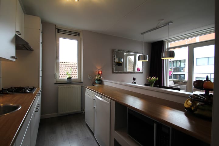 Foto 3 van Maasstraat 1-C