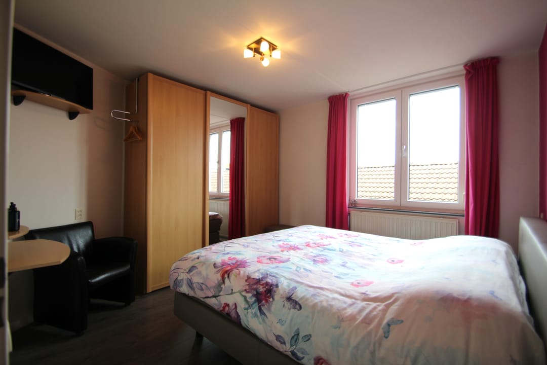 Foto 8 van Maasstraat 1-C