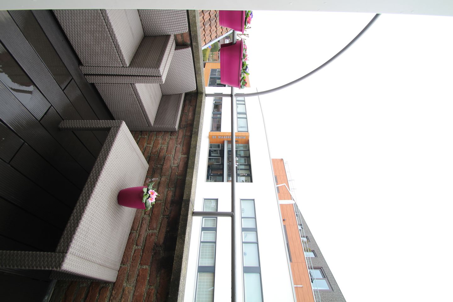 Foto 10 van Maasstraat 1-C