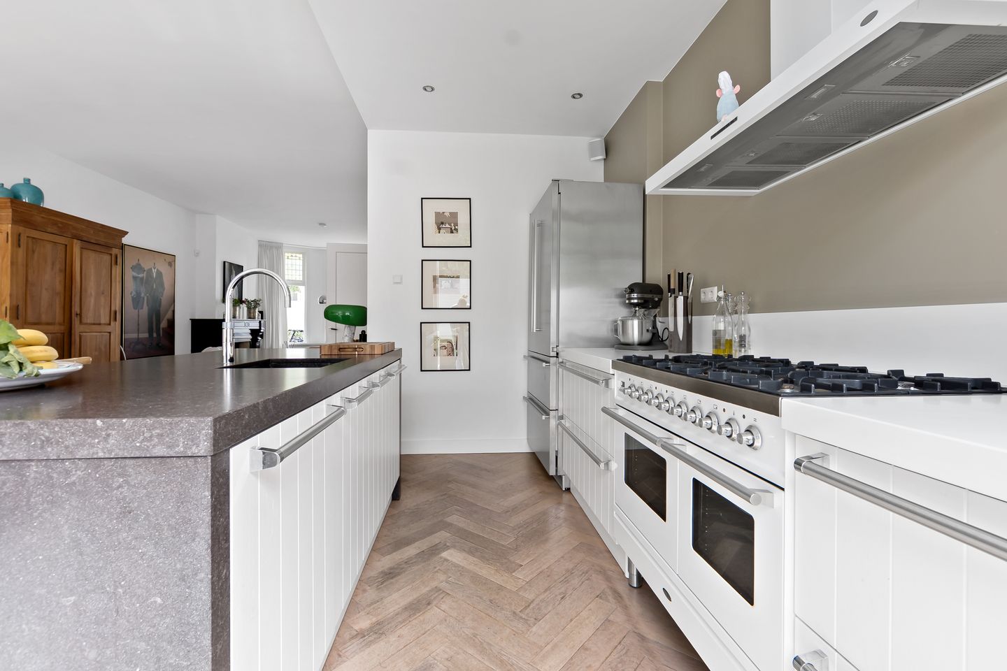 Foto 19 van Van Boetzelaerlaan 196