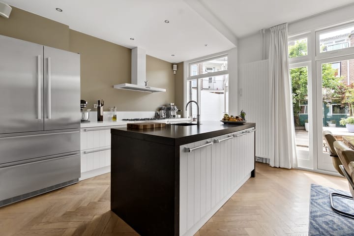 Foto 21 van Van Boetzelaerlaan 196