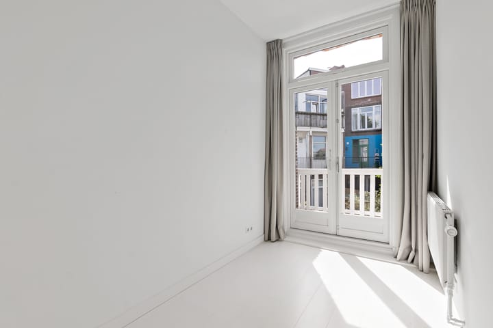 Foto 45 van Van Boetzelaerlaan 196