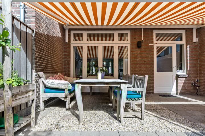 Foto 82 van Van Boetzelaerlaan 196