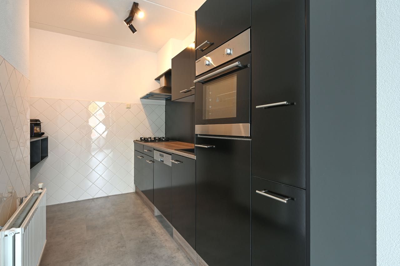 Foto 9 van van Weedestraat 157