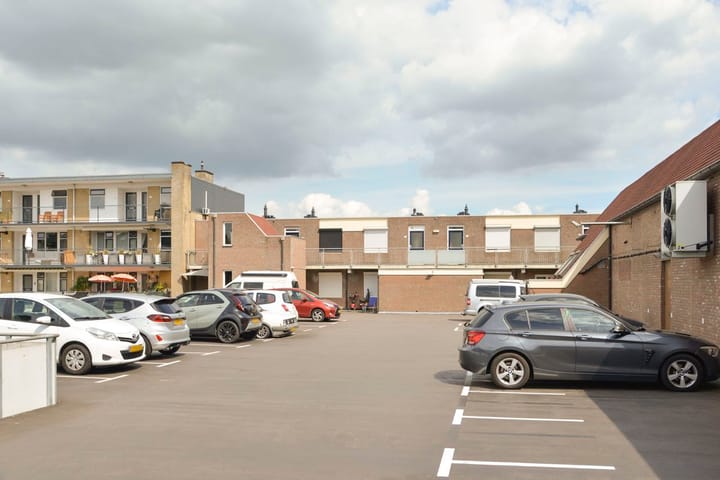 Foto 17 van van Weedestraat 157