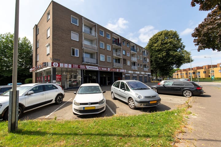 Henri Hermanslaan 566