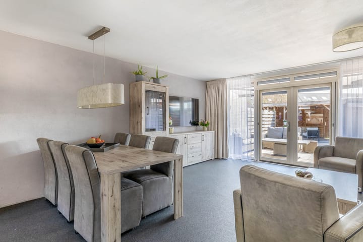 Foto 14 van Clara Wichmannstraat 3