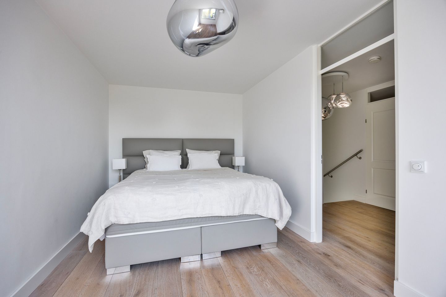 Foto 4 van Mosberg 82