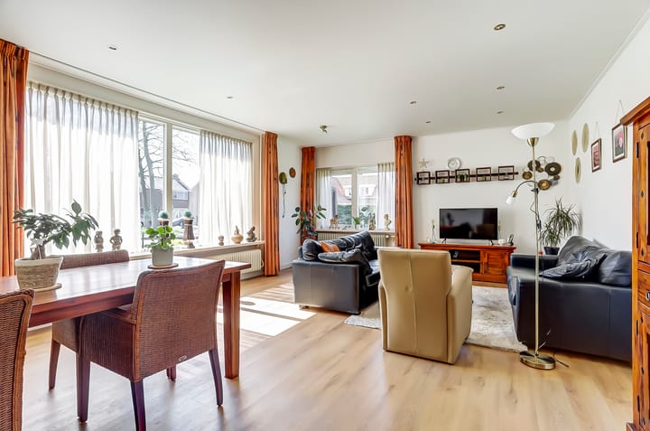 Foto 9 van van den Abeelestraat 33