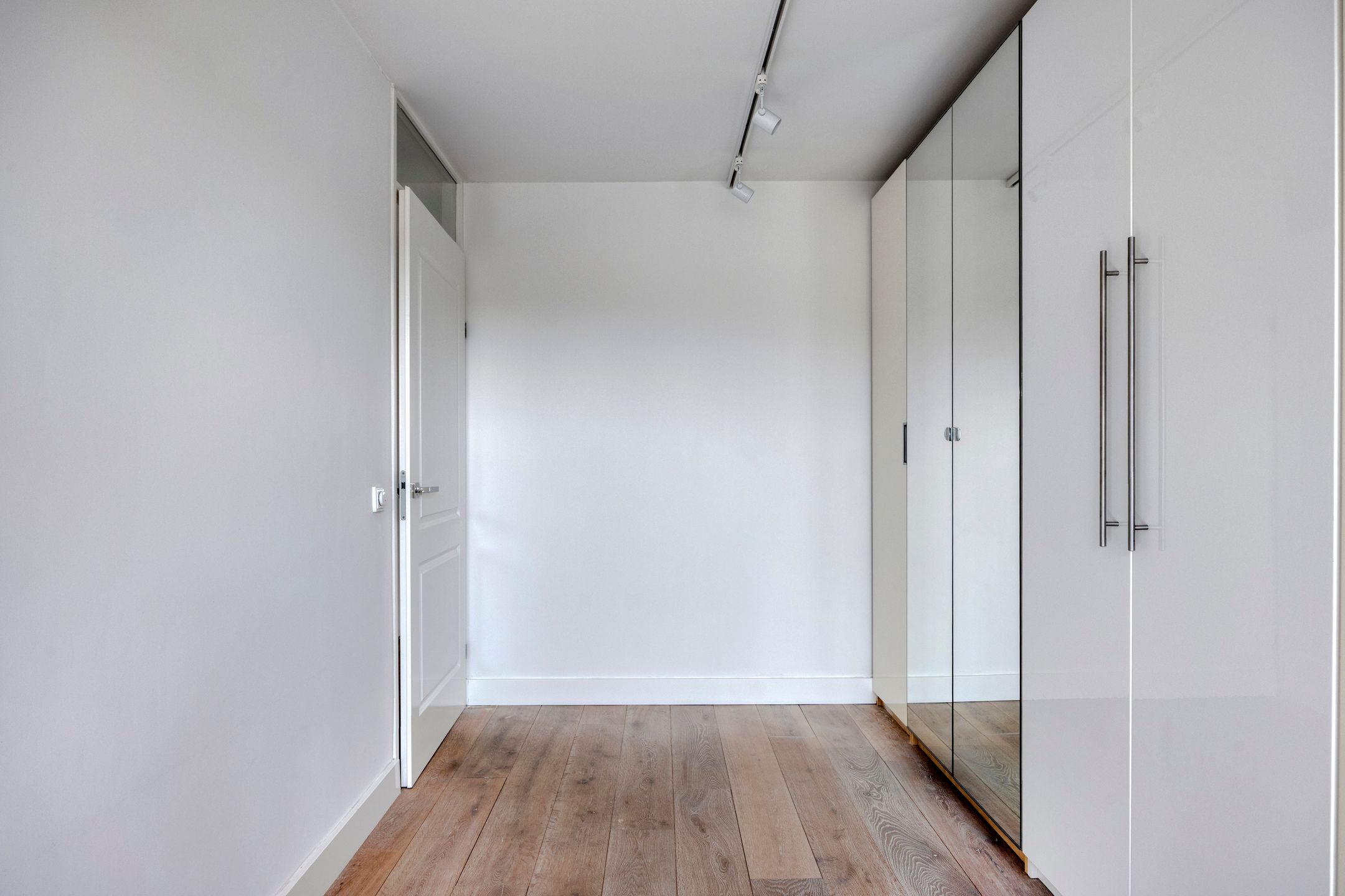 Foto 24 van Mosberg 82