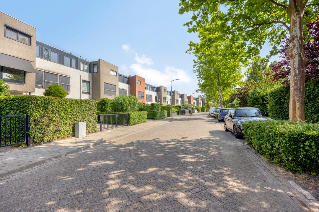 Foto 38 van Mosberg 82