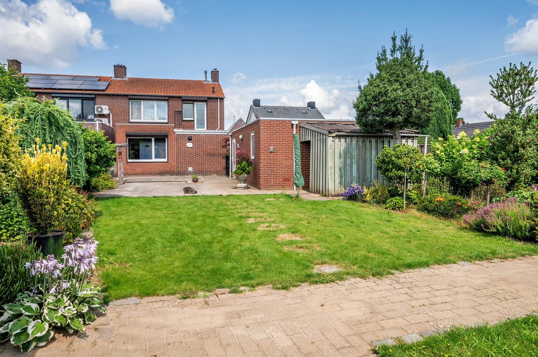 Photo 37 of Hoofdstraat 37