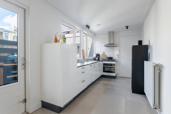 Foto 28 van Leliestraat 5