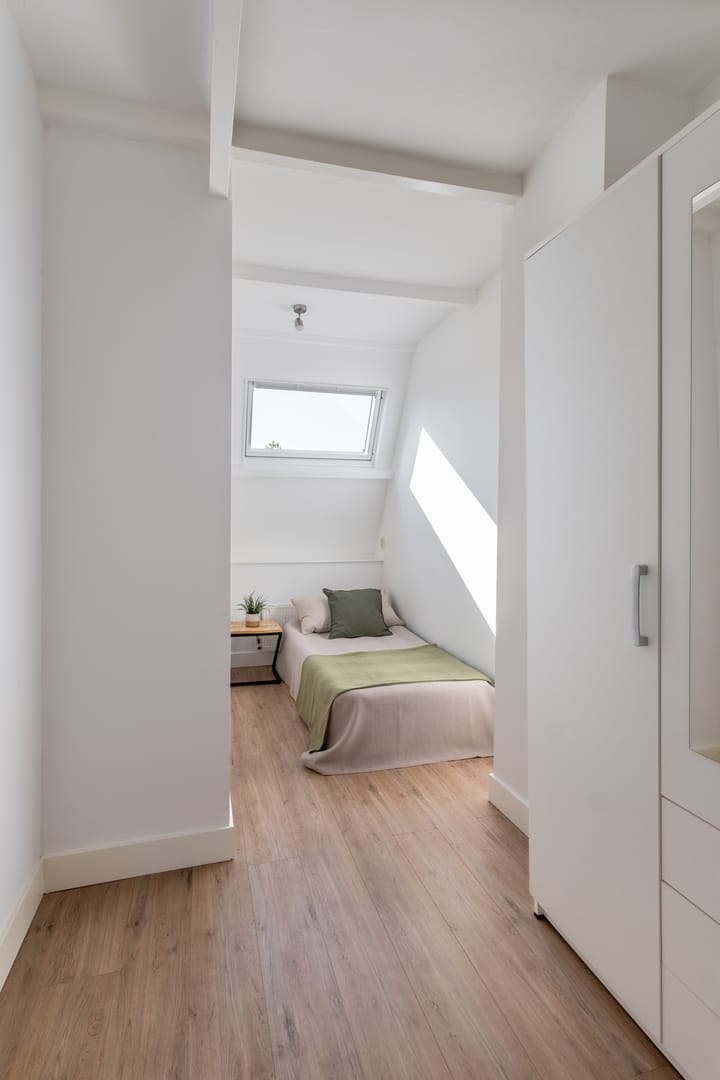 Foto 37 van Leliestraat 5