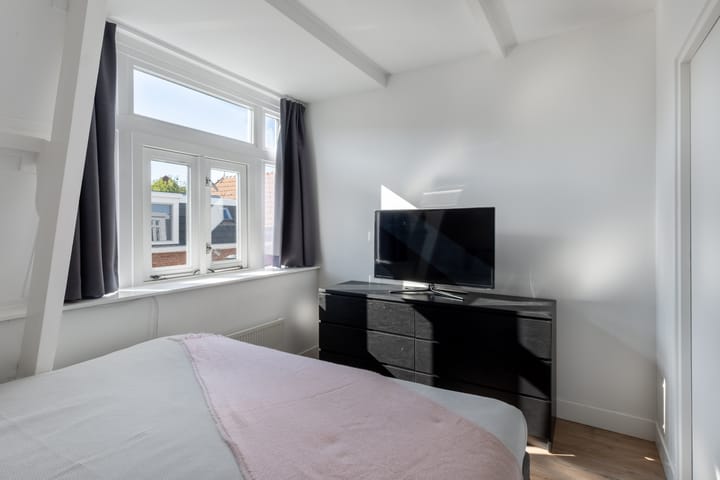 Foto 38 van Leliestraat 5