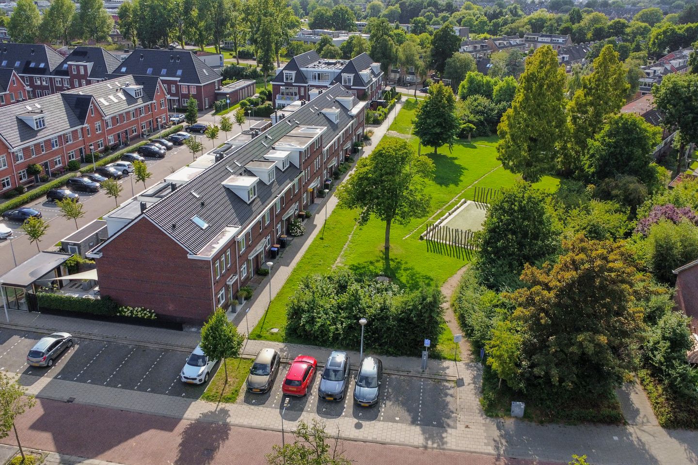 Photo 4 of Harpraam 1