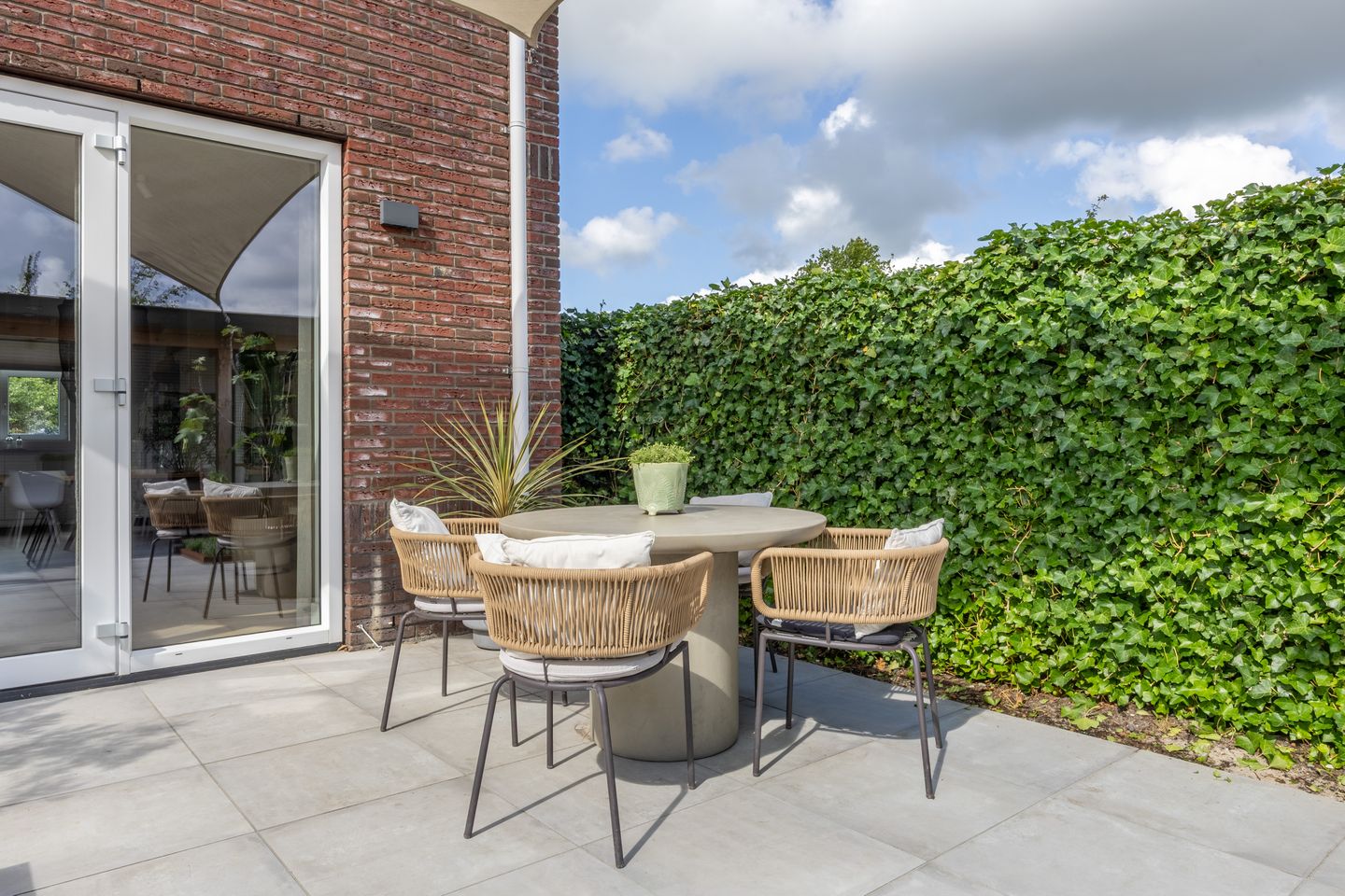 Photo 19 of Harpraam 1