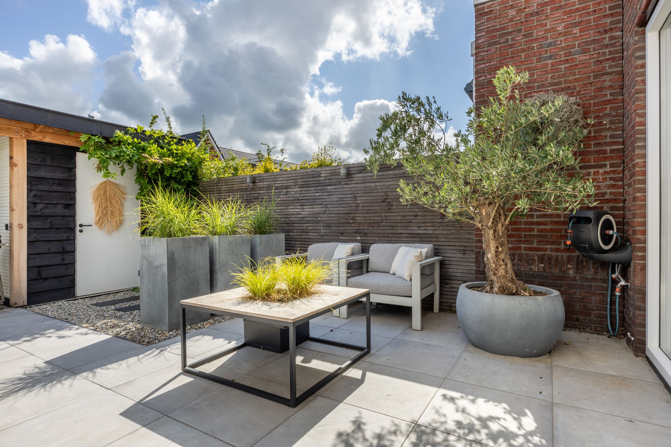 Photo 21 of Harpraam 1