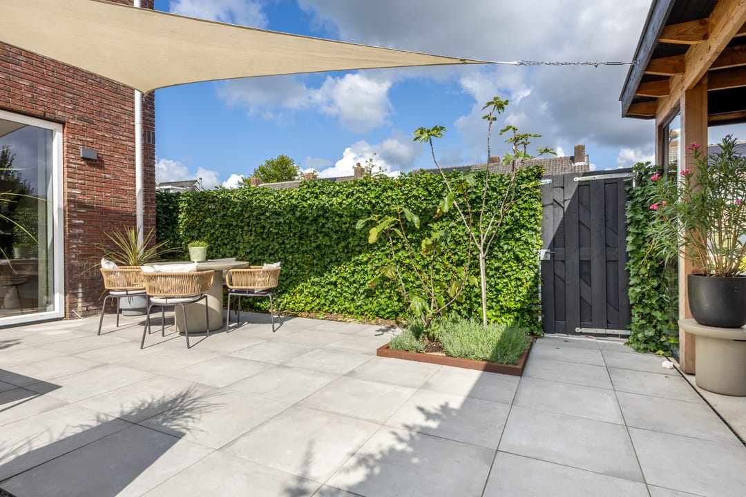 Photo 23 of Harpraam 1