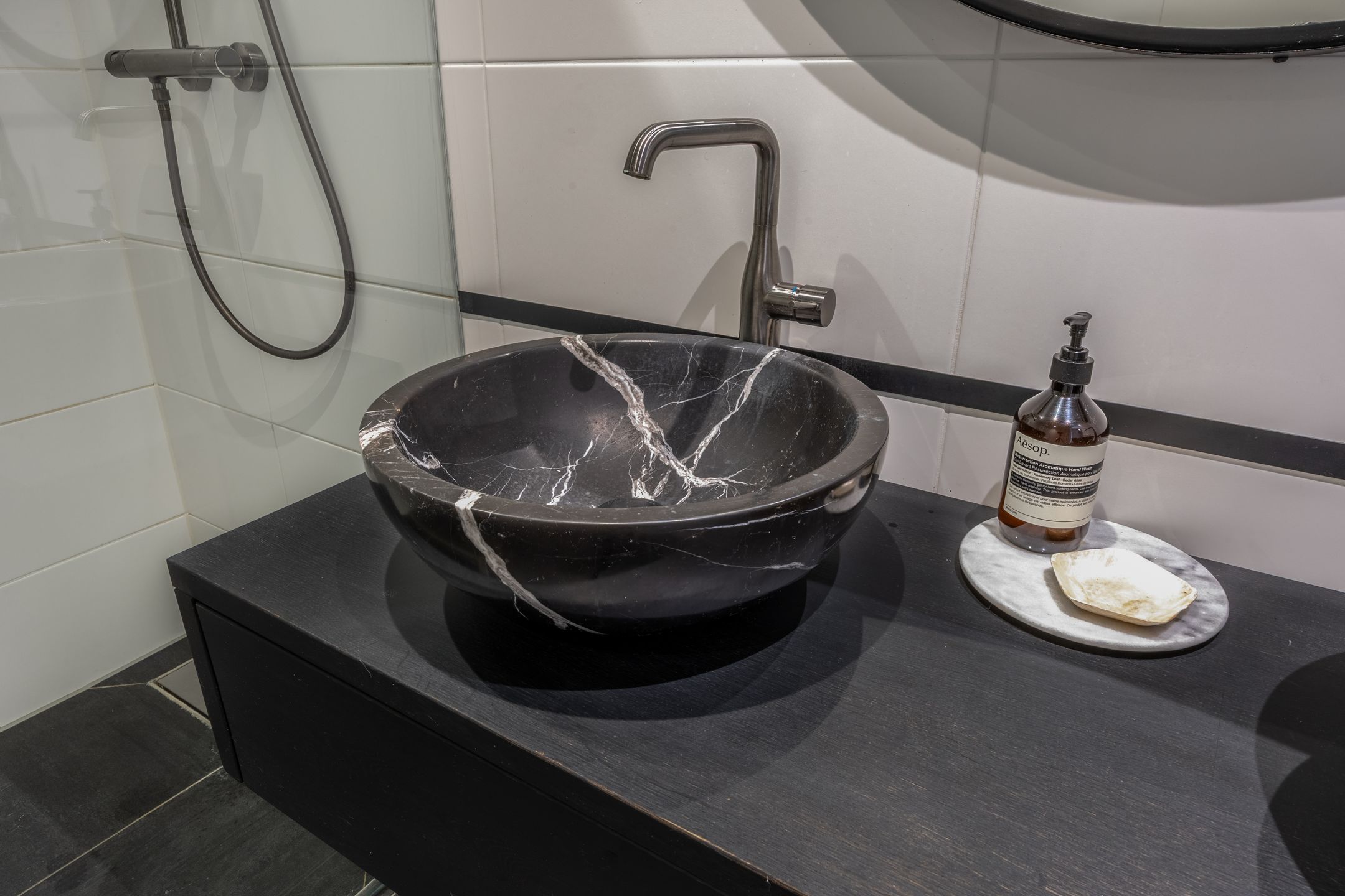 Photo 42 of Harpraam 1