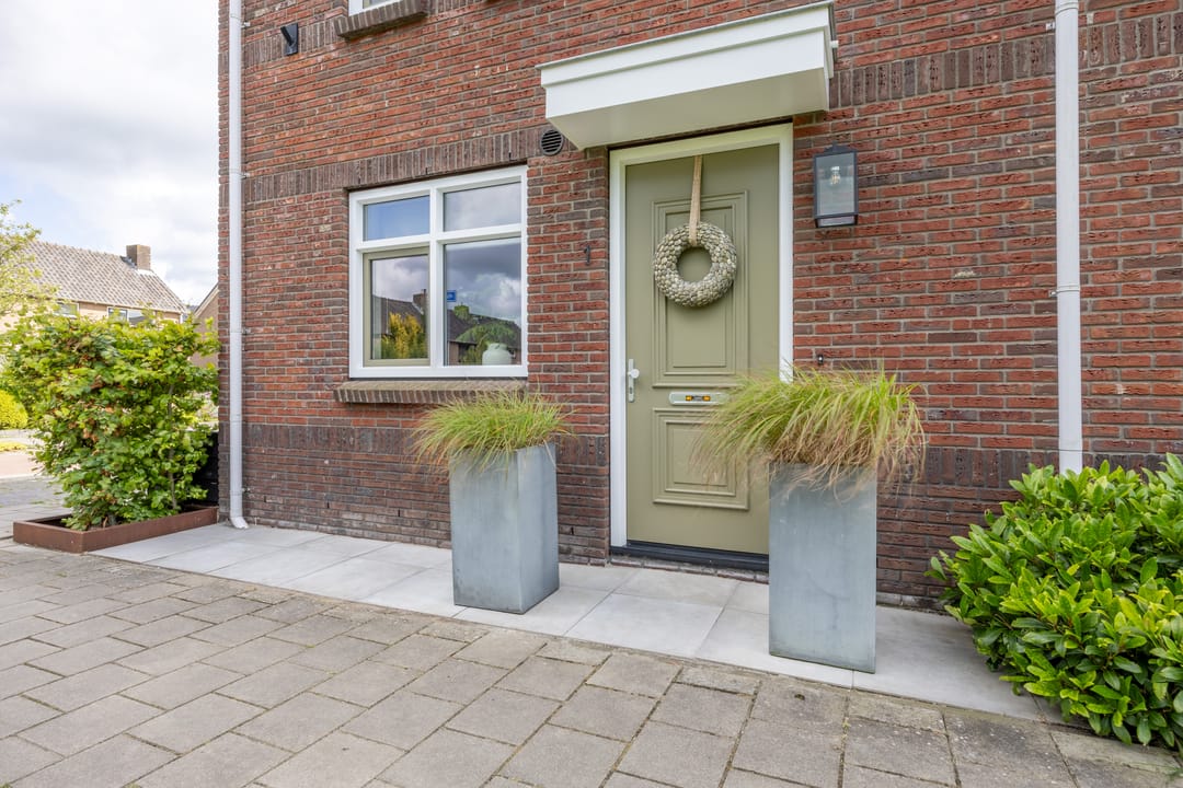 Photo 61 of Harpraam 1