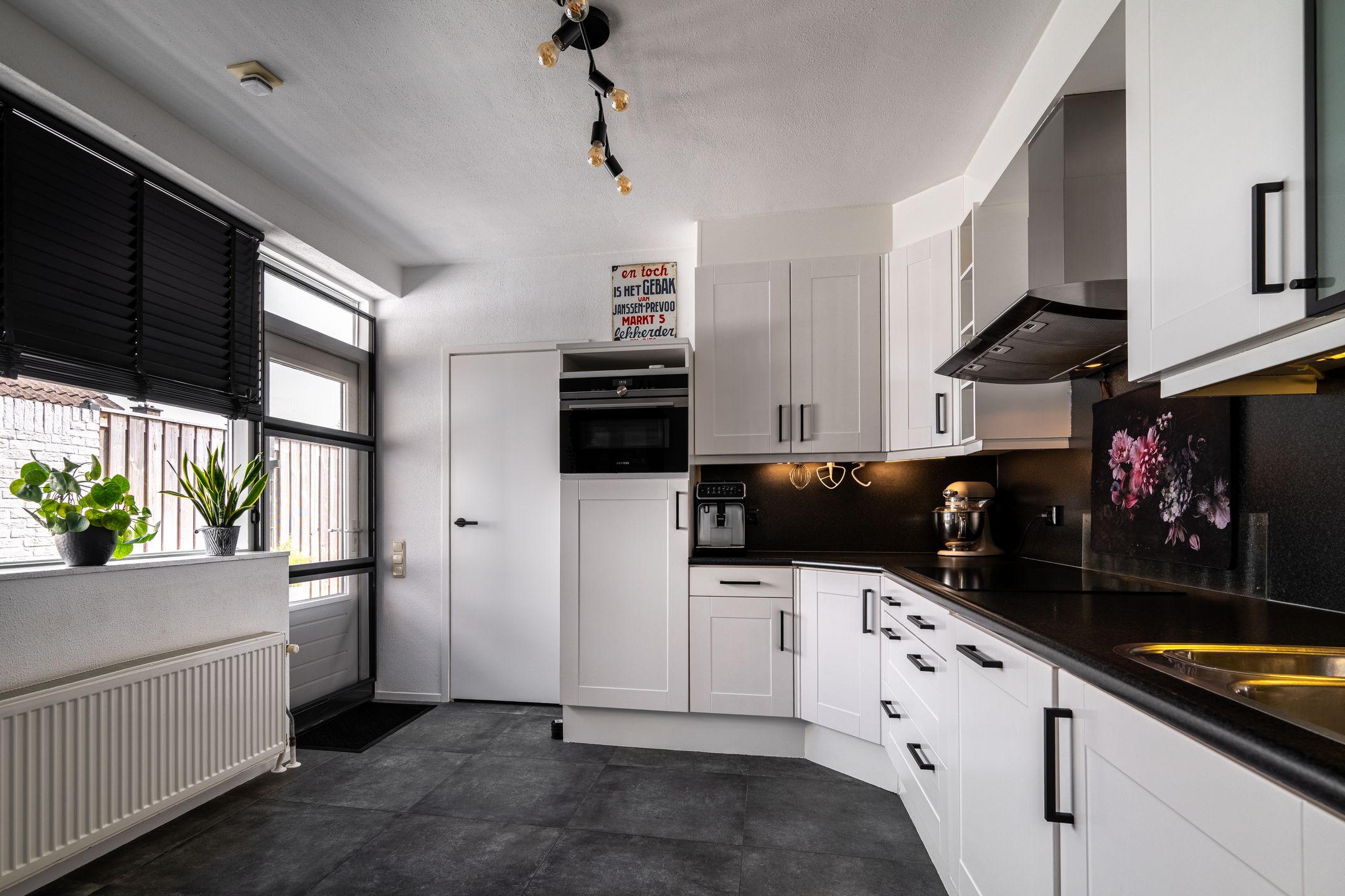 Photo 12 of Joes Jongenstraat 24